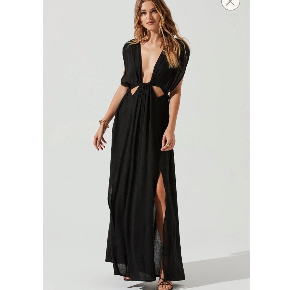 ASTR Octavia Plunge Neck Cutout Maxi Dress